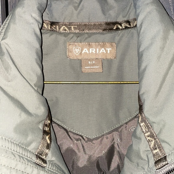 Ariat Insulated Vest - Picture 3 of 4